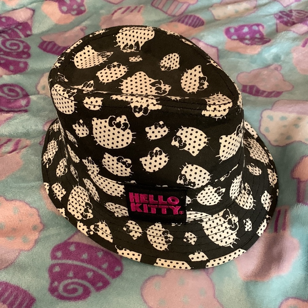 Hello kitty fedora